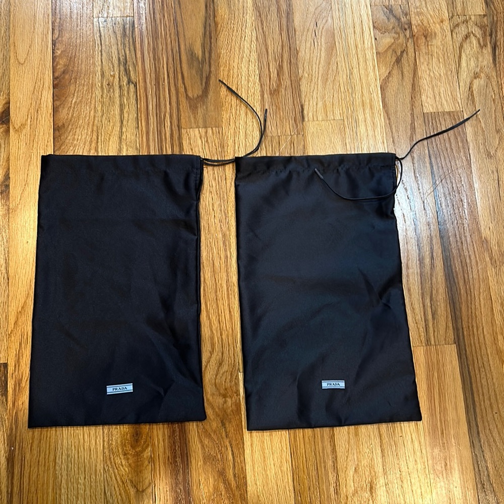 Prada never used shoe bags. Dust bags
